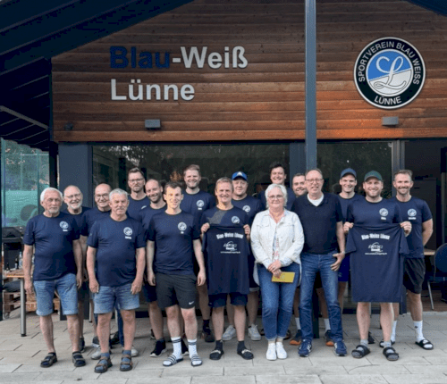 Sponsoring des Autohaus Lögering für die Tennisabteilung des SV Blau Weiß Lünne