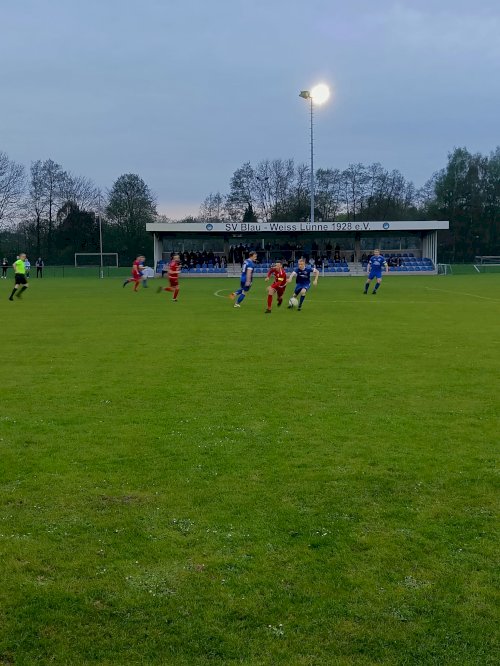 Umkämpftes Samtgemeindeduell endet mit Sieg für FC 27 Schapen