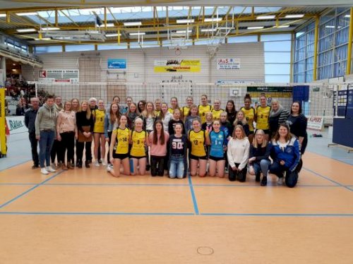 Blau Weiß Lünne besuchte das Zweitligaspiel SCU Emlichheim : BBSC Berlin